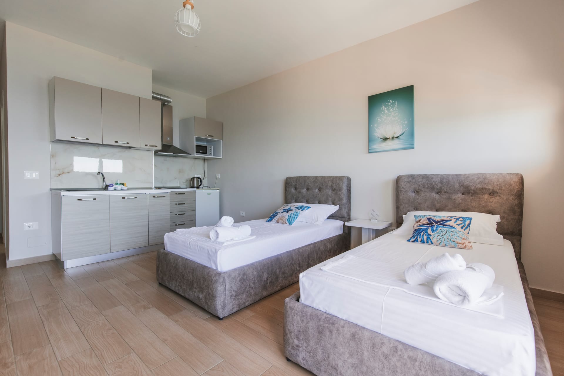 Twin Room with Sea View - 1
