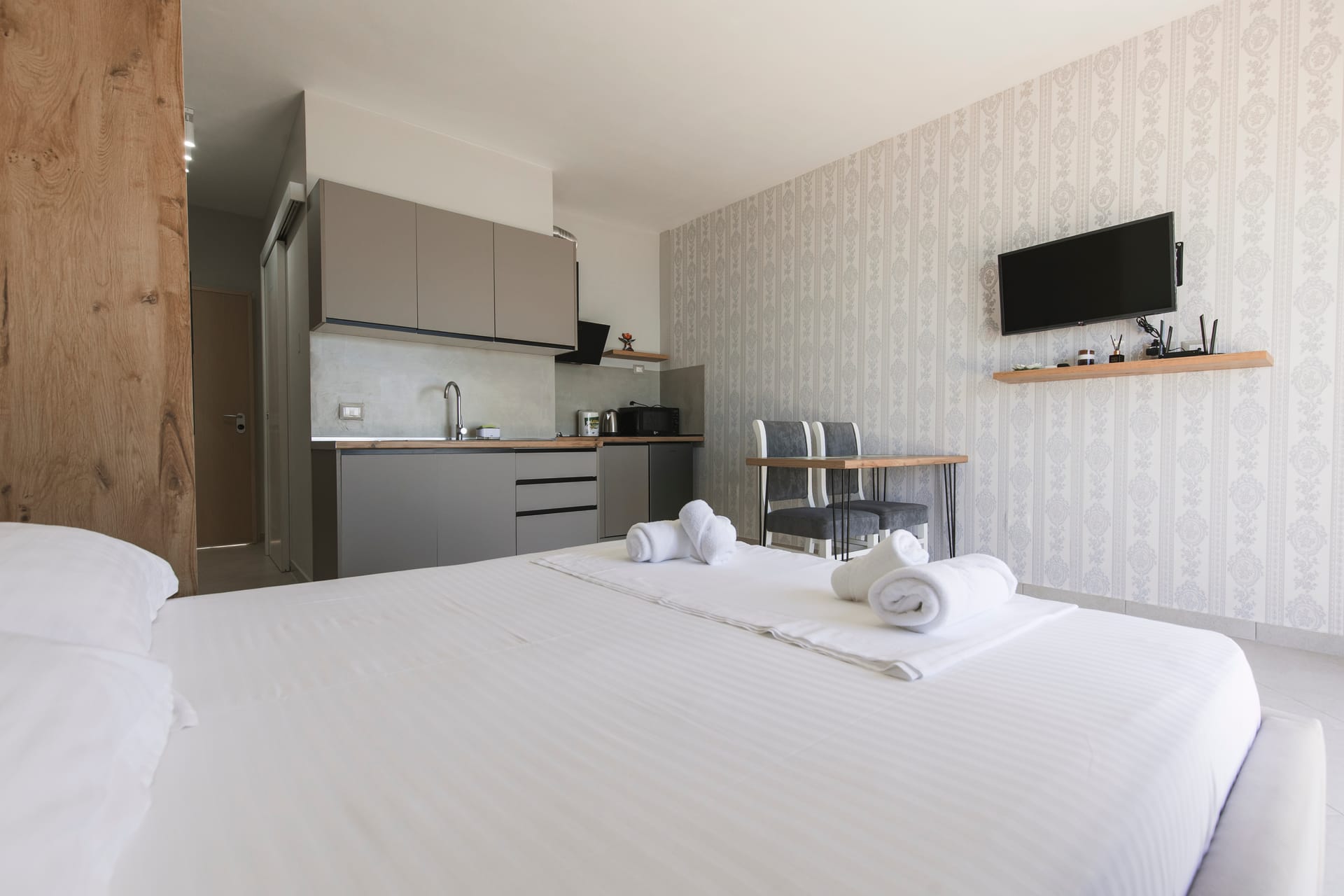 Standard Double Room - 11